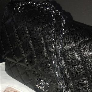 Meet your Posher, Edith